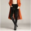 Le pantalon velours slim femme : chic, doux et ultra-confortable
