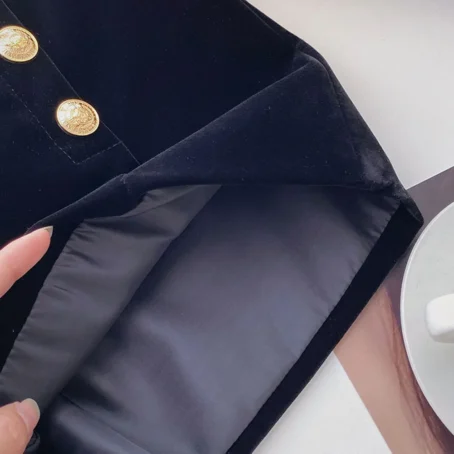 Le short velours femme : douceur, confort et style en un seul vêtement