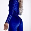 Élégance et confort : la combinaison velours femme qui sublime votre silhouette