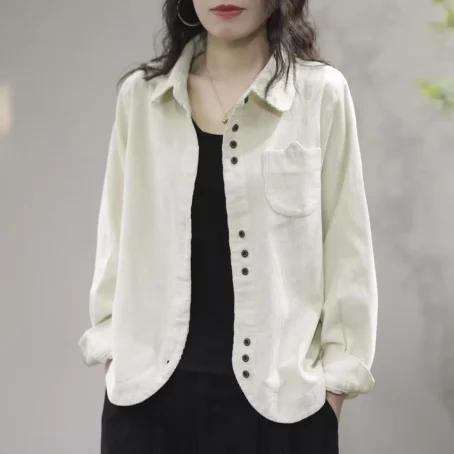Élégance et confort : la surchemise velours côtelé femme pour un look chic et décontracté